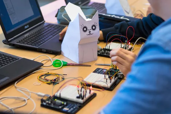 Der Turing-Bus unterwegs in Bernau 